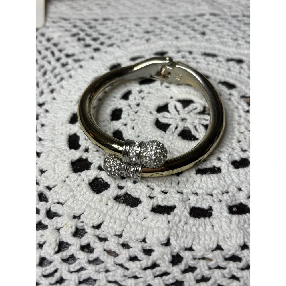 Banana Republic Gold Tone Bypass Hinged Bangle Bracelet Pave Crystal End Caps - Picture 11 of 13